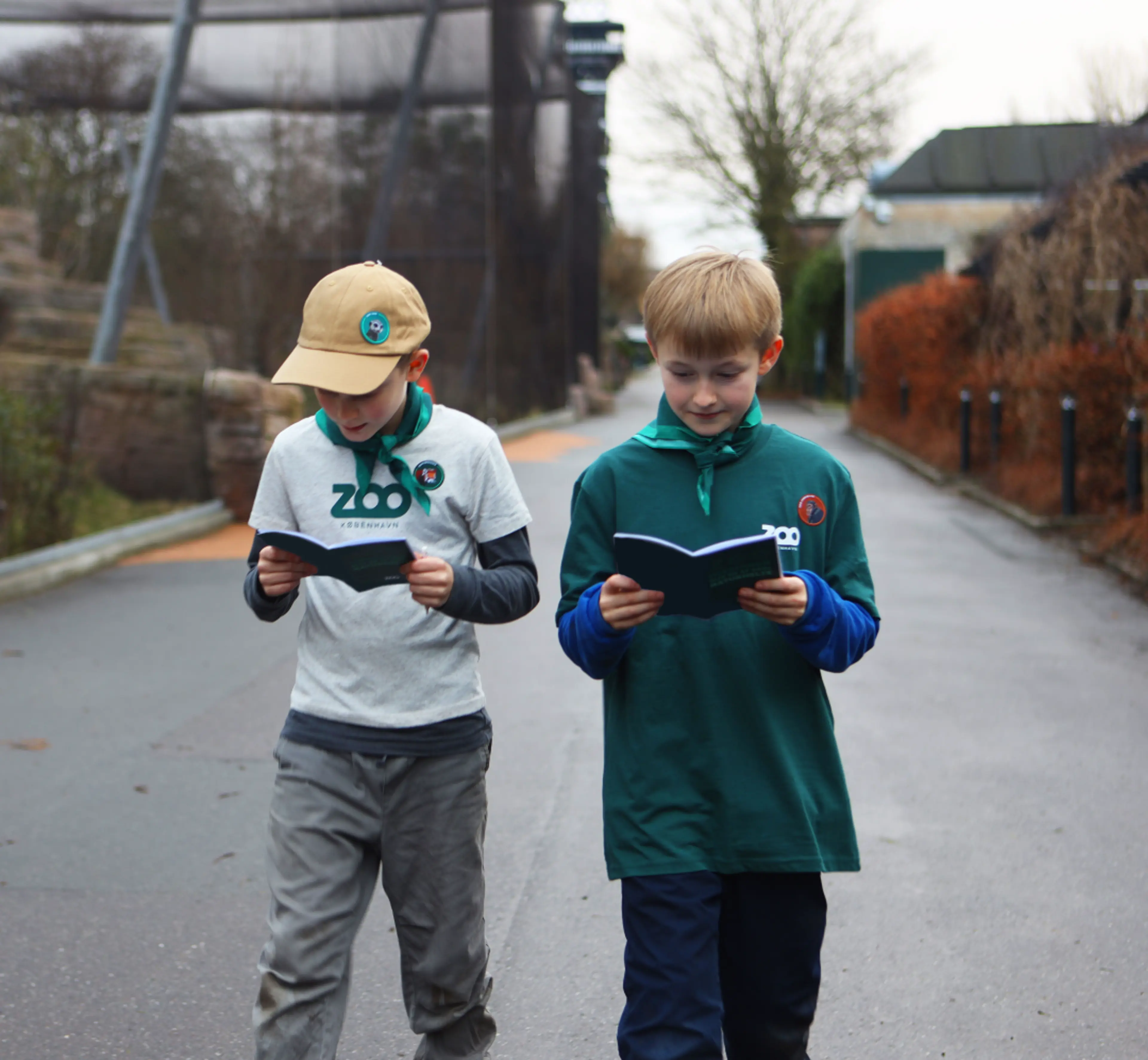 2 børn på ZOO-Mission